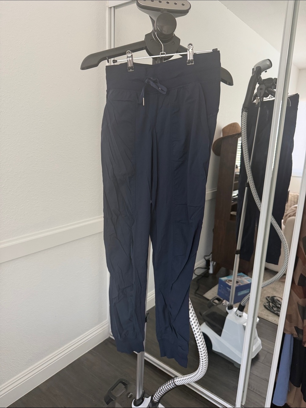 Women’s Lululemon Navy Drawstring Casual Pants